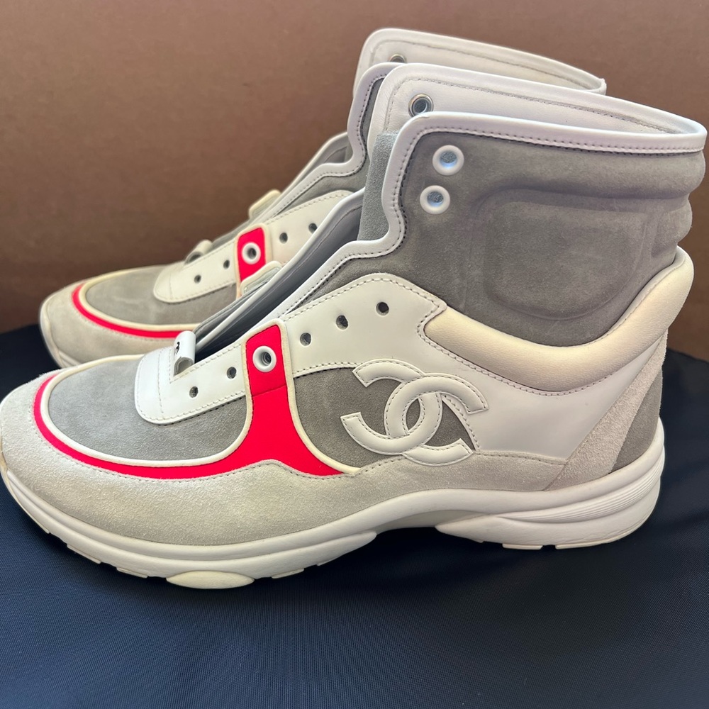 Model: G33726 Brand: Chanel High cut sneaker